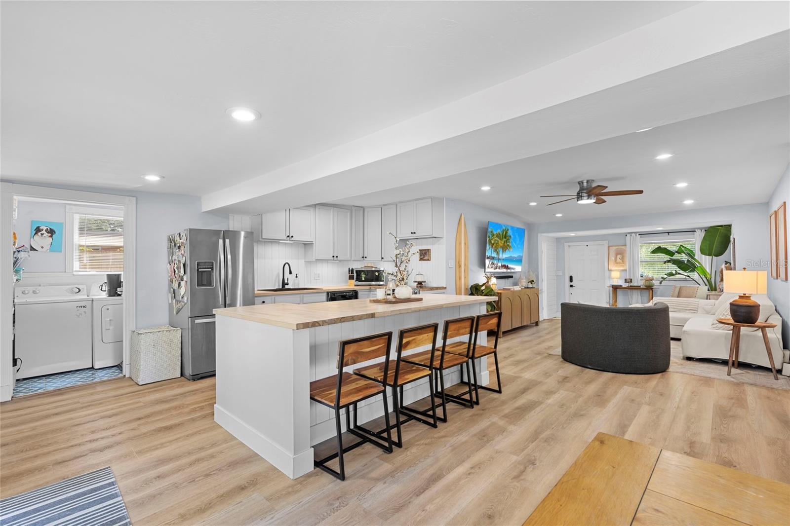 HARBOR LAKE - Residential