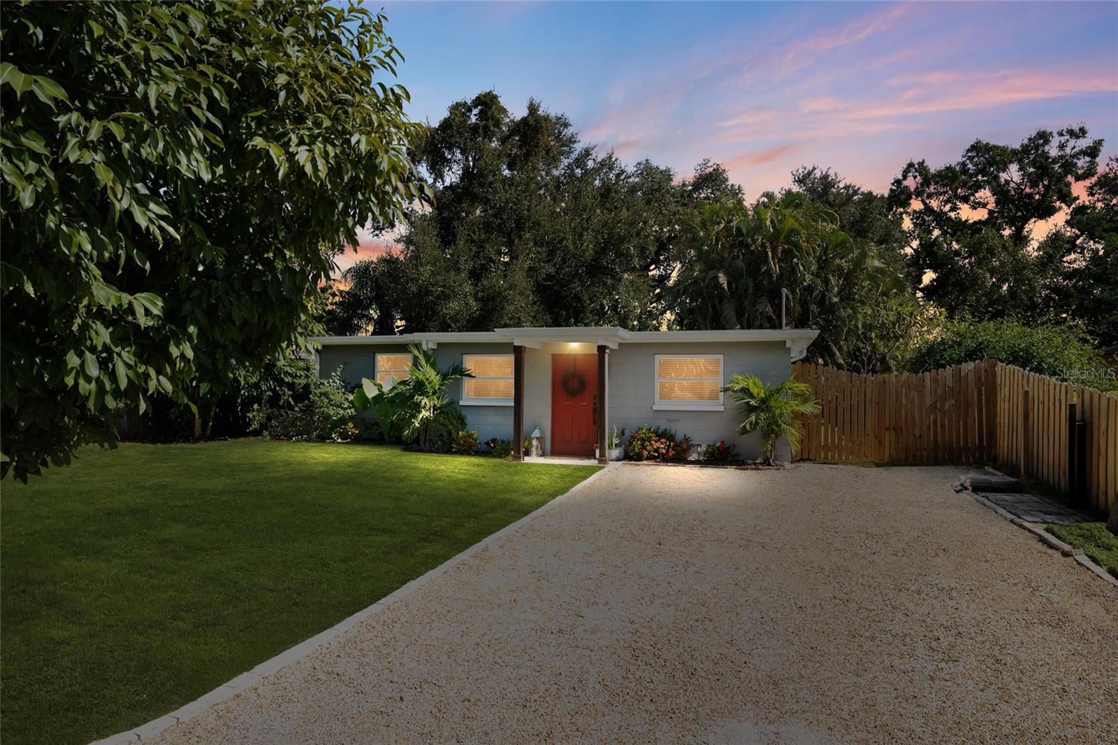 HARBOR LAKE - Residential