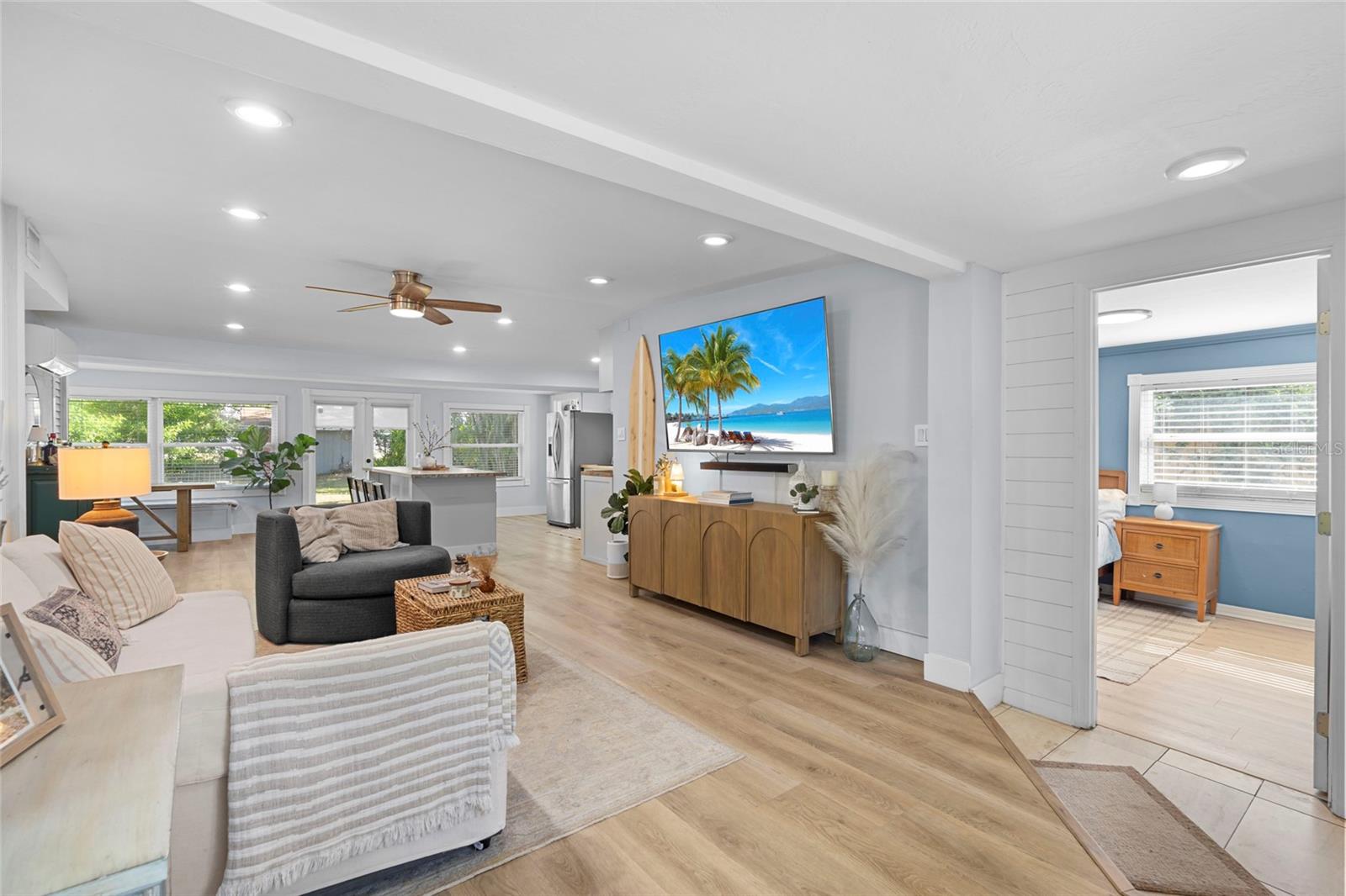 HARBOR LAKE - Residential