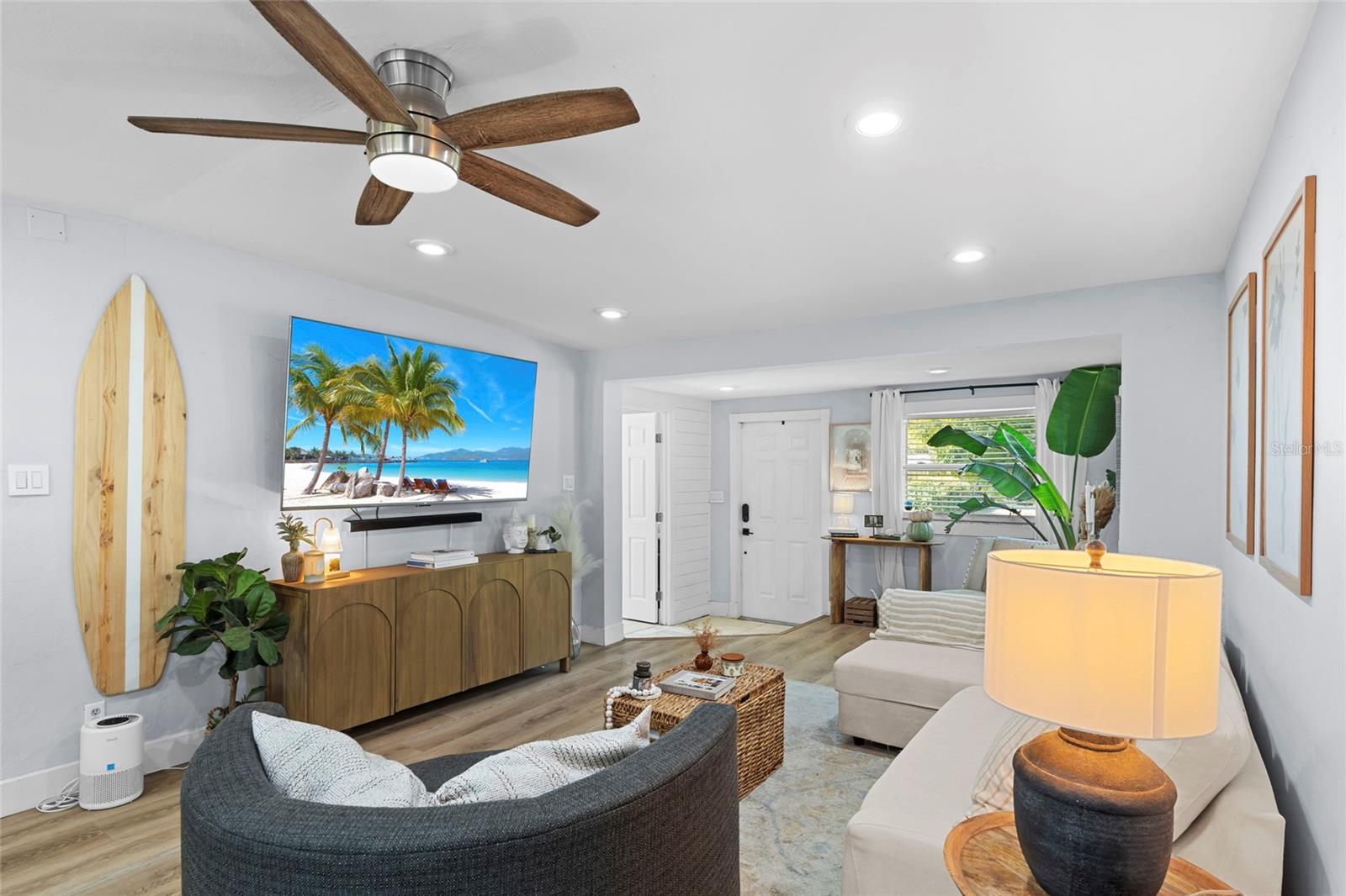 HARBOR LAKE - Residential