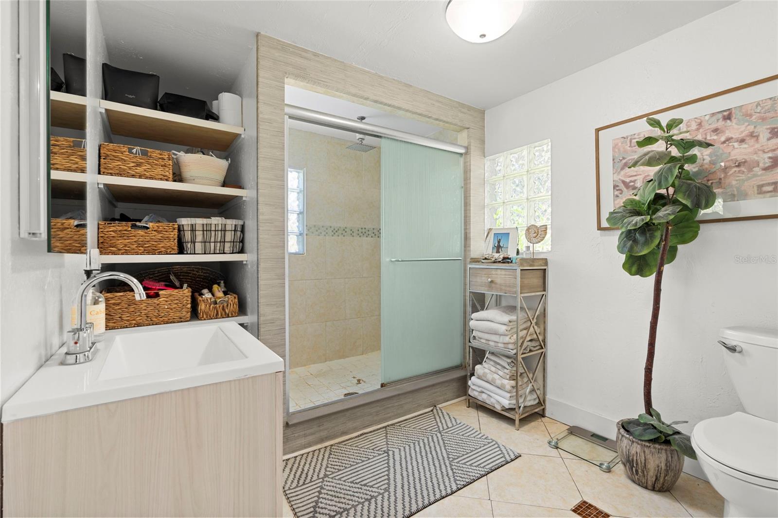 HARBOR LAKE - Residential