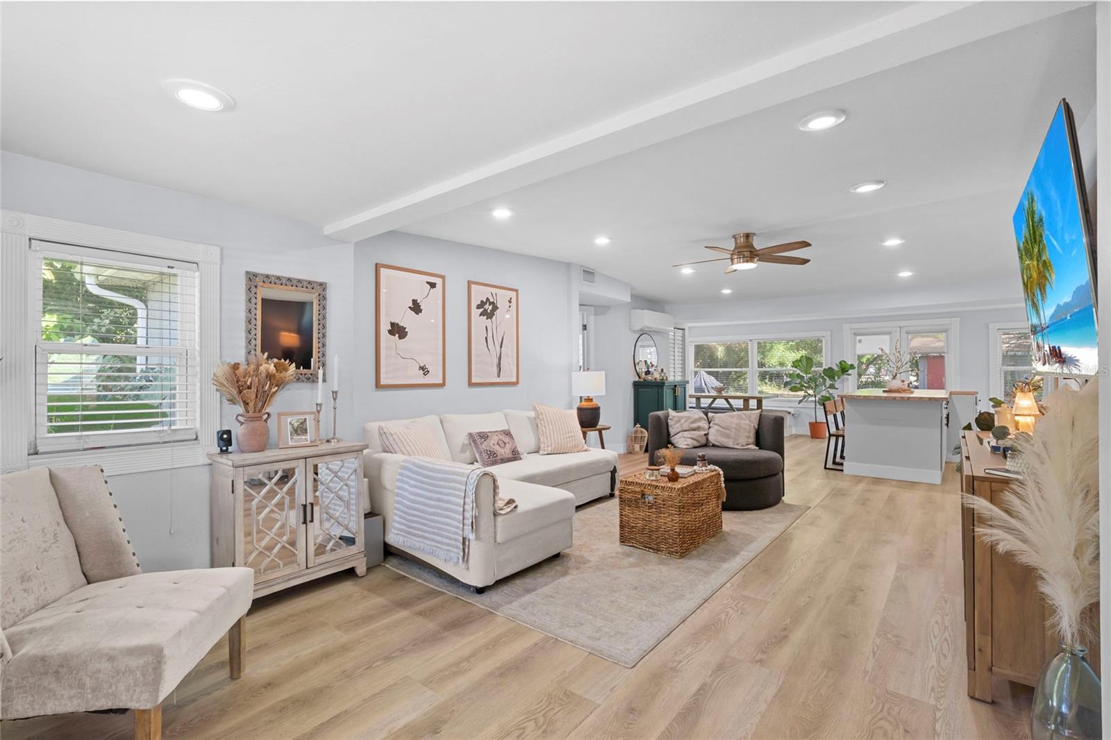 HARBOR LAKE - Residential