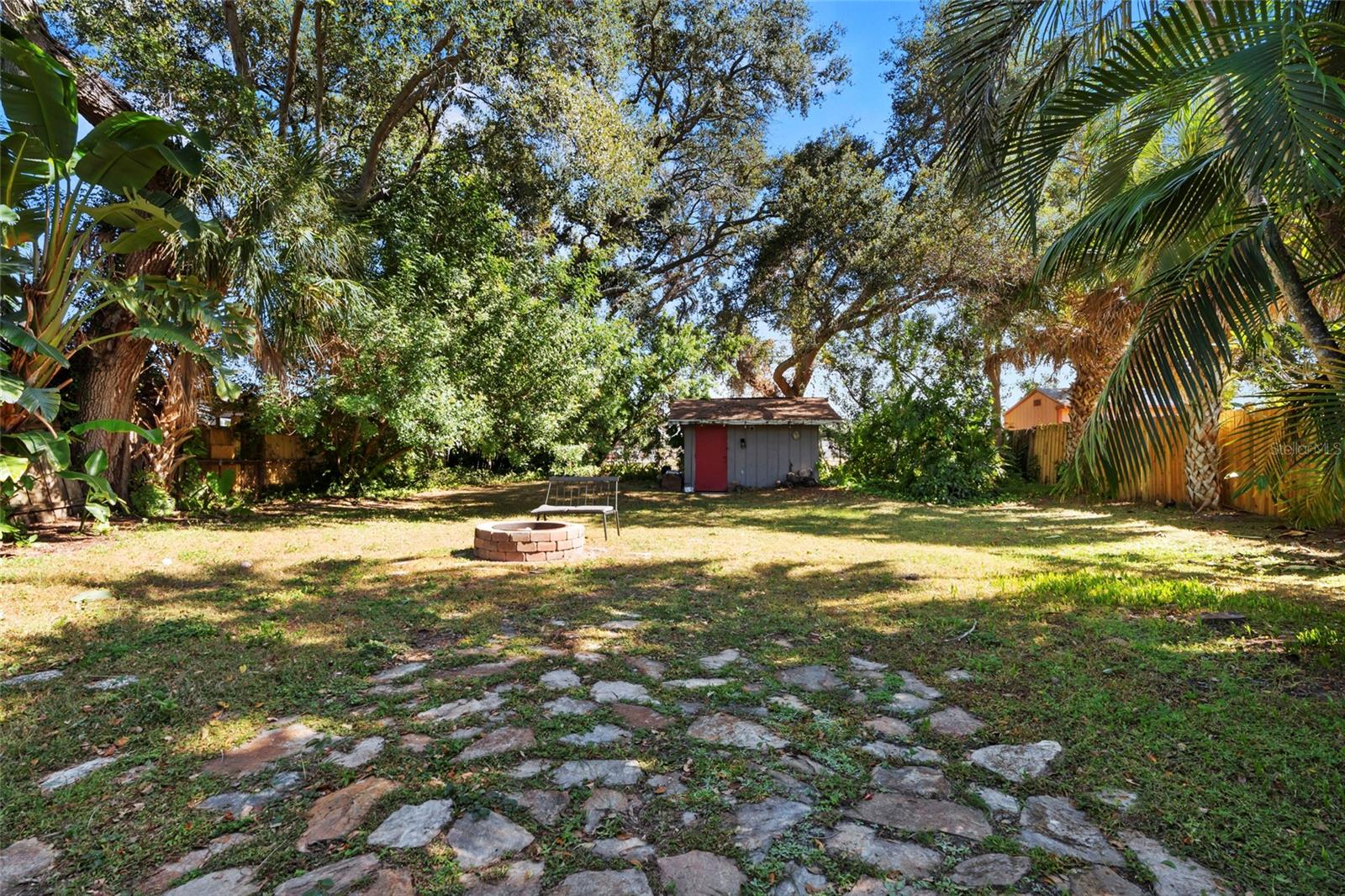 HARBOR LAKE - Residential