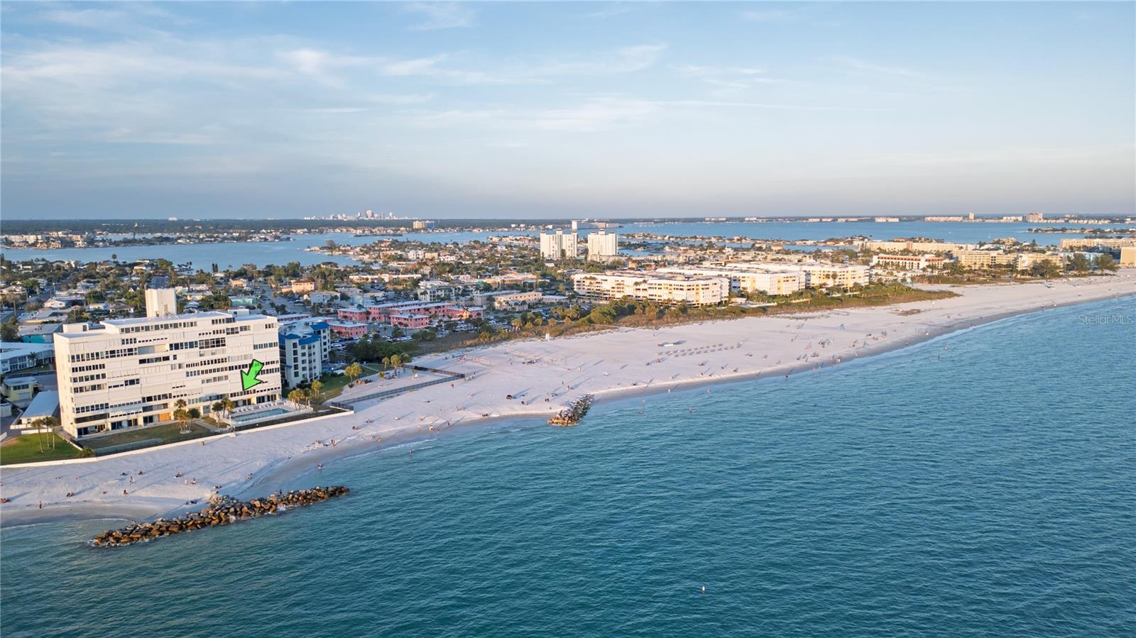7000 BEACH PLAZA 202