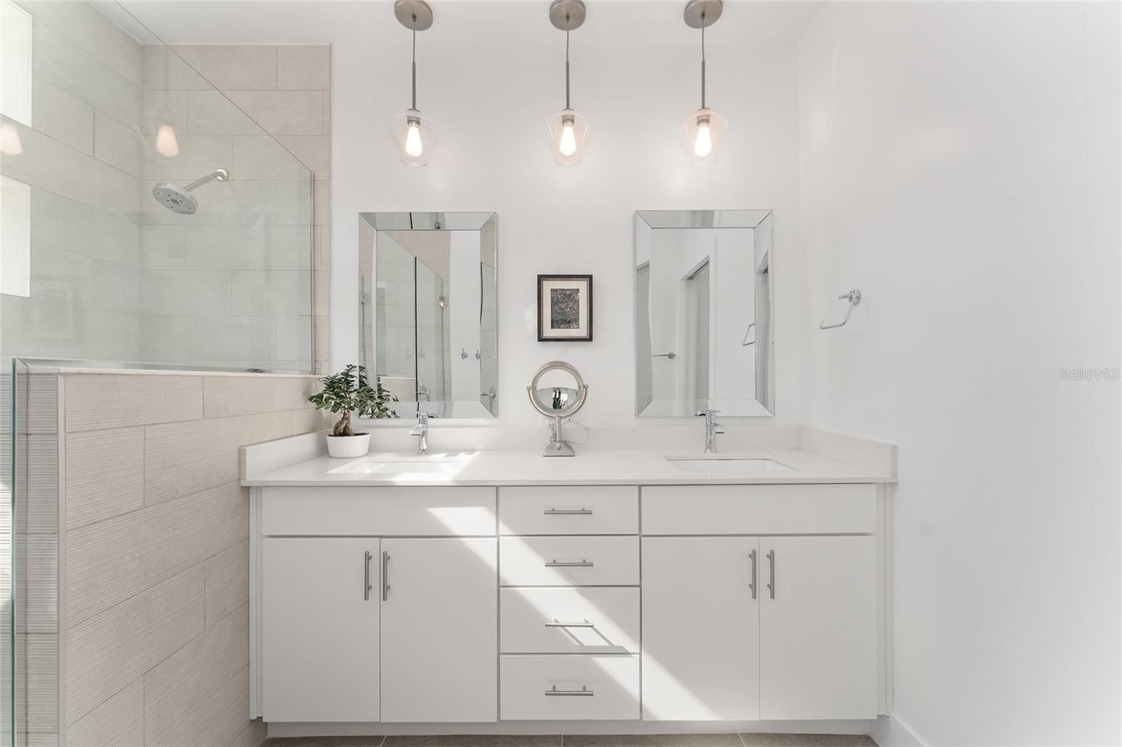 THE VUE AT CELEBRATION POINTE - Residential