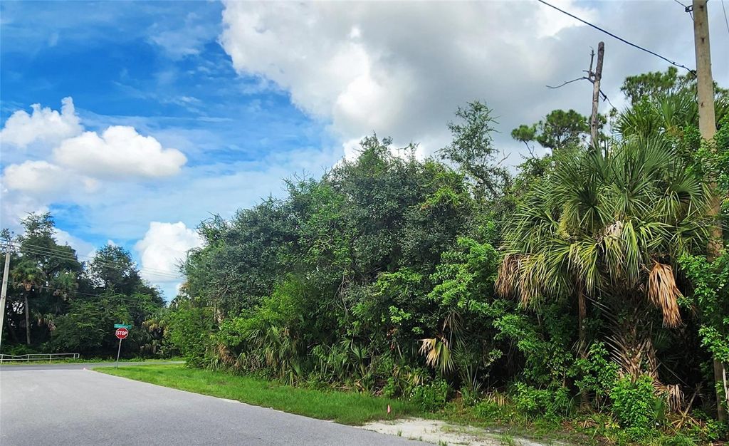 Photo of 10 Hoffer Street, Port Charlotte, FL 33953 (MLS # C7515057)
