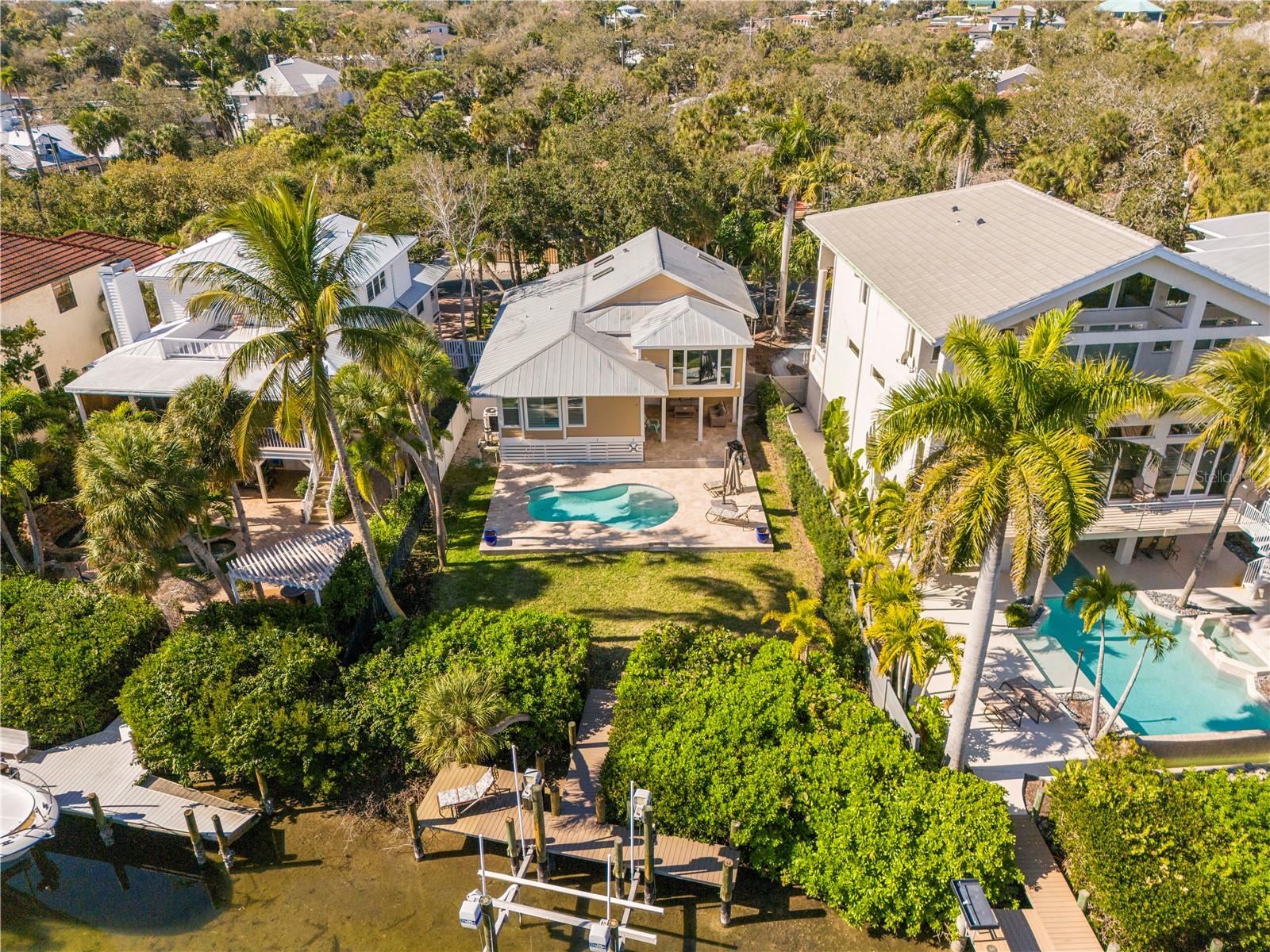 SIESTA BEACH - Residential
