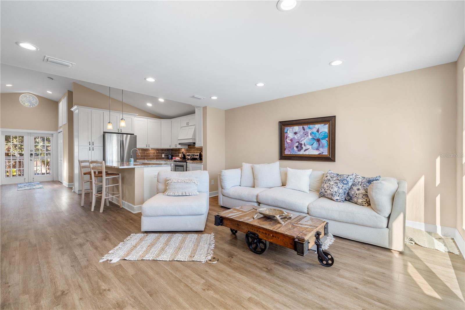 SIESTA BEACH - Residential