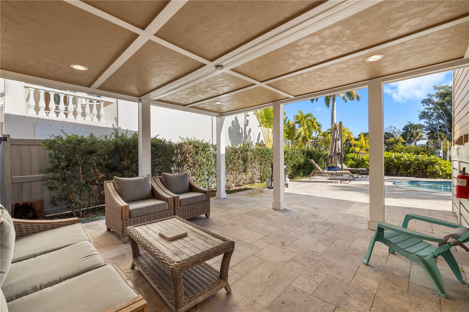 SIESTA BEACH - Residential