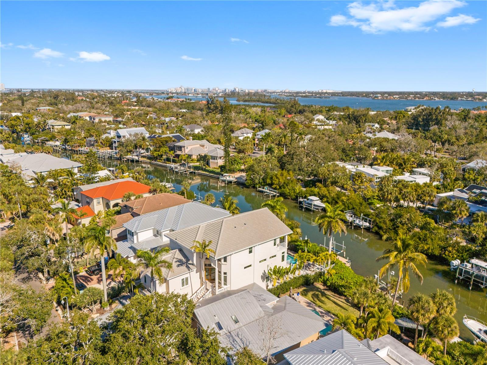 SIESTA BEACH - Residential
