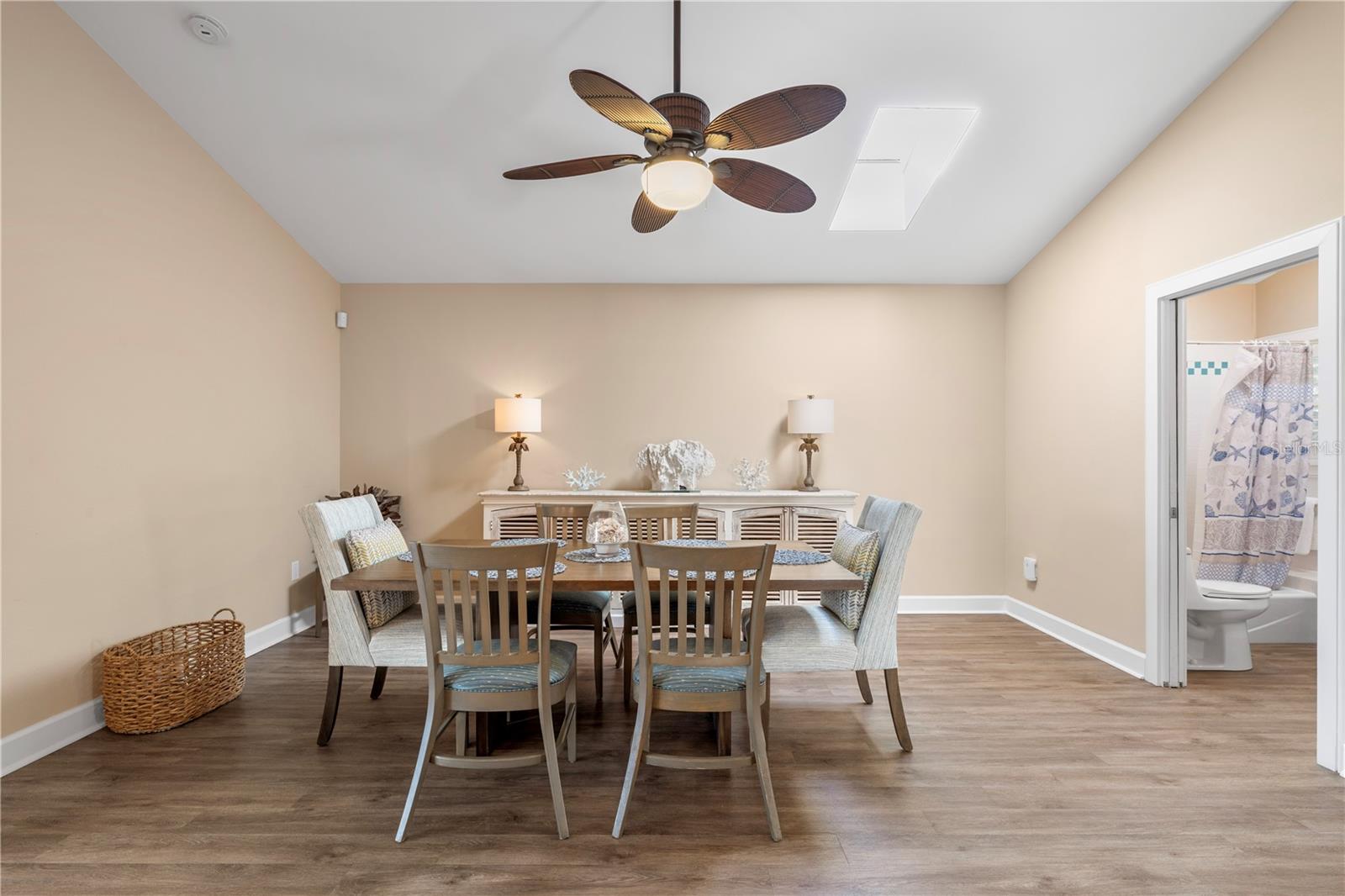 SIESTA BEACH - Residential