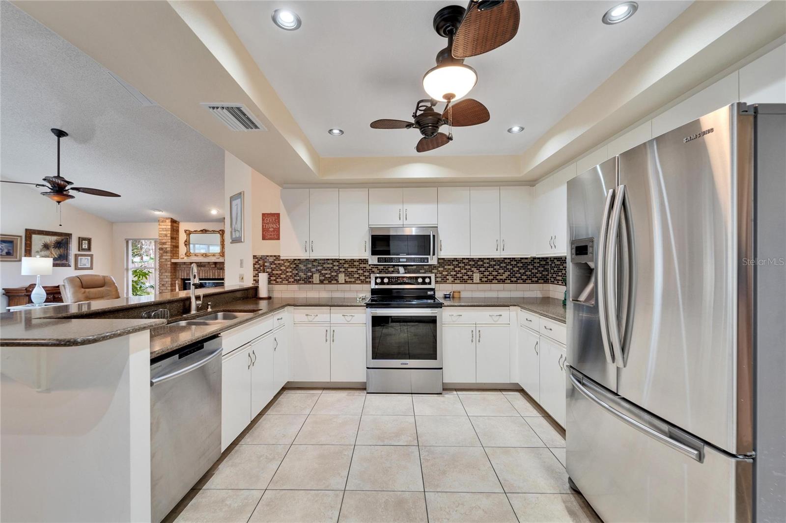 WALDEN LAKE, ASTON WOODS - Residential