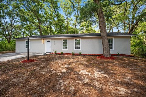 Tiny photo for 5805 NW 16th Street, Ocala, FL 34482 (MLS # OM724514)