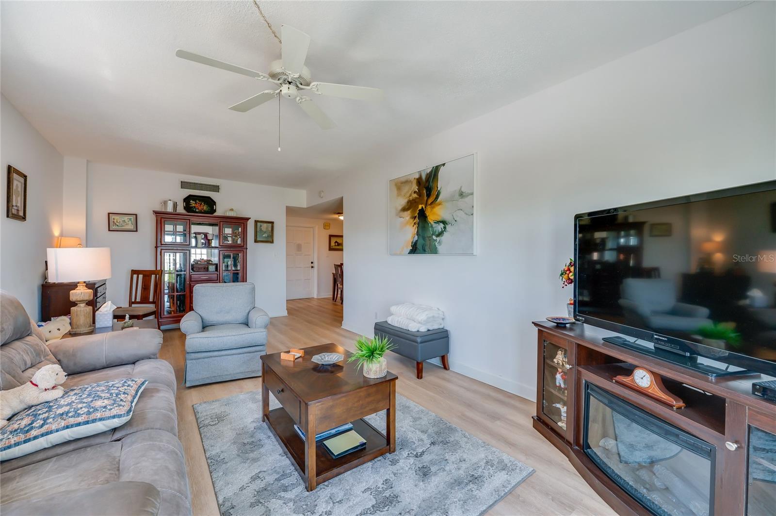 LANDMARK CONDO - Residential