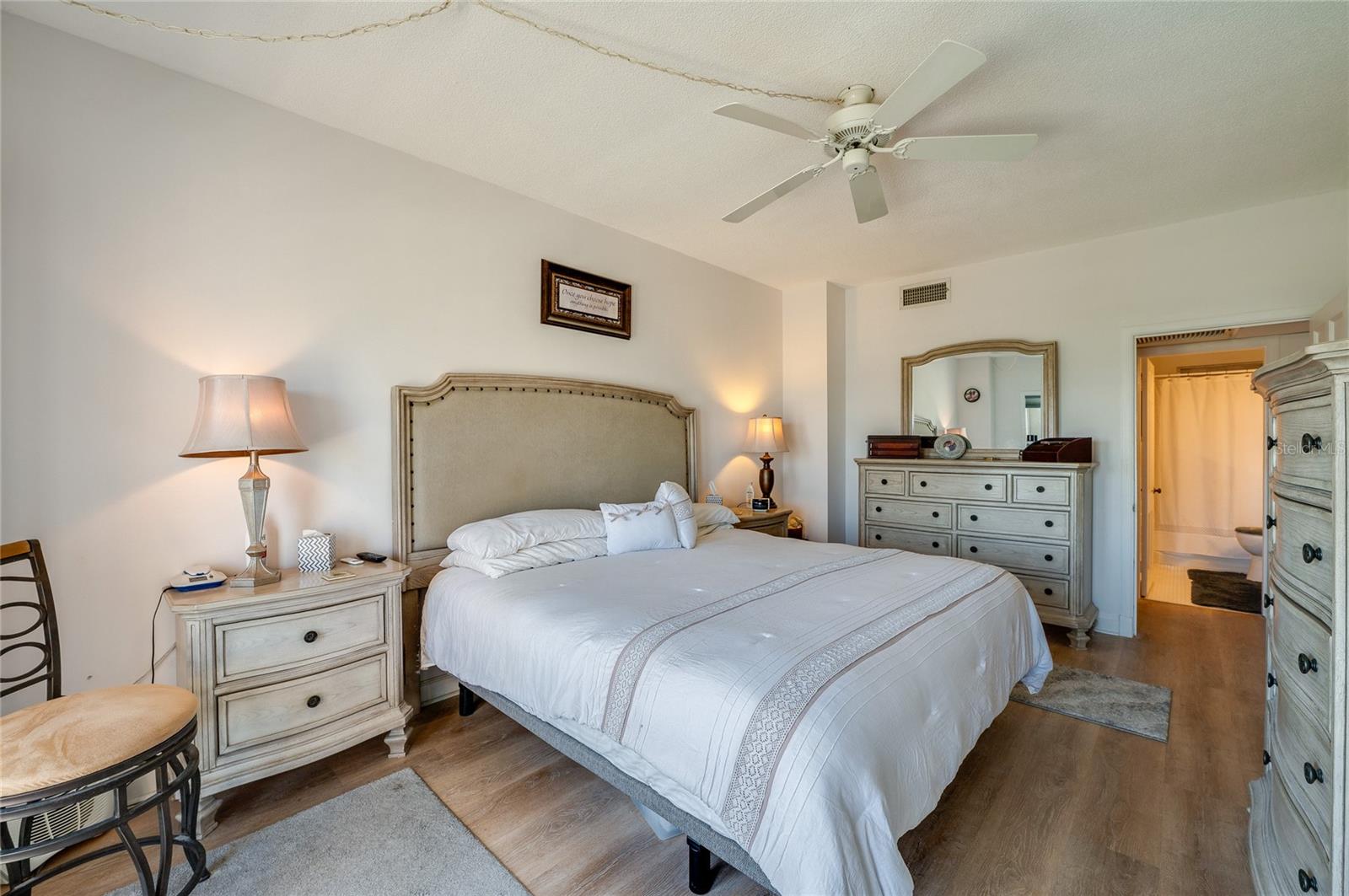 LANDMARK CONDO - Residential