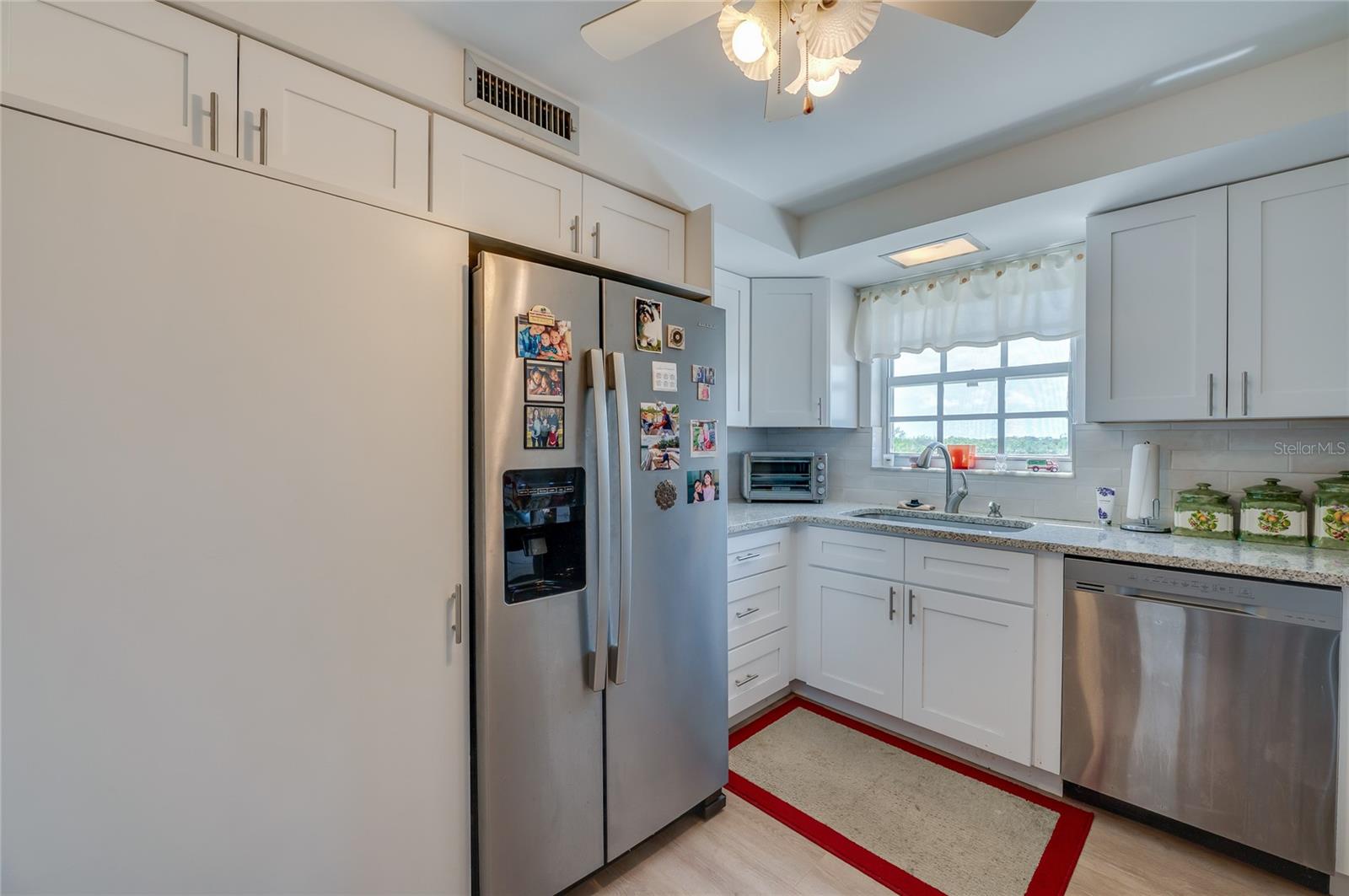 LANDMARK CONDO - Residential