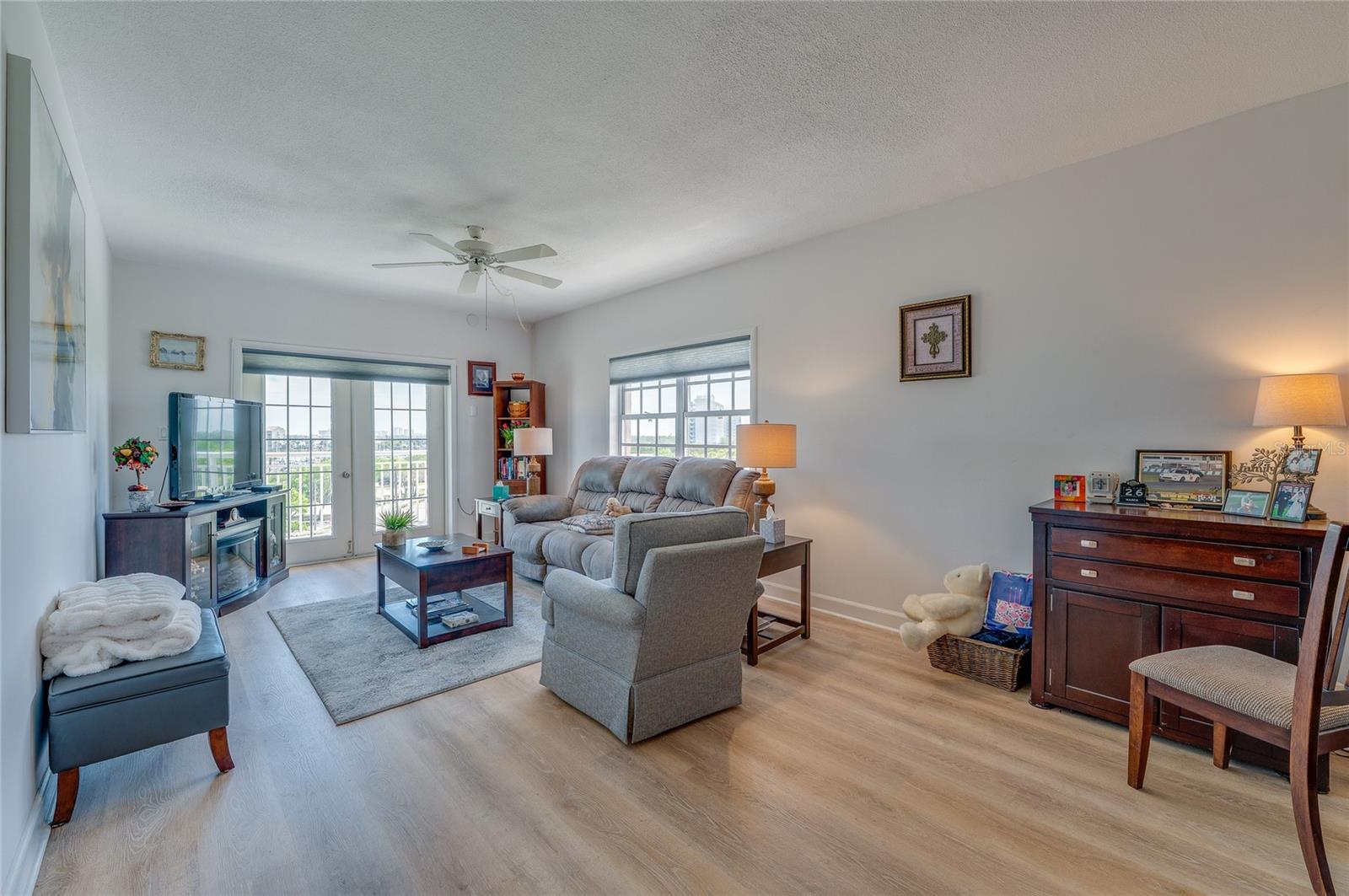 LANDMARK CONDO - Residential