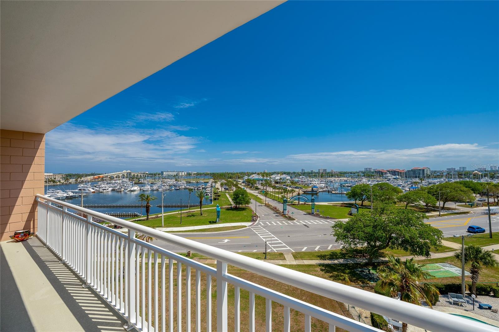 LANDMARK CONDO - Residential