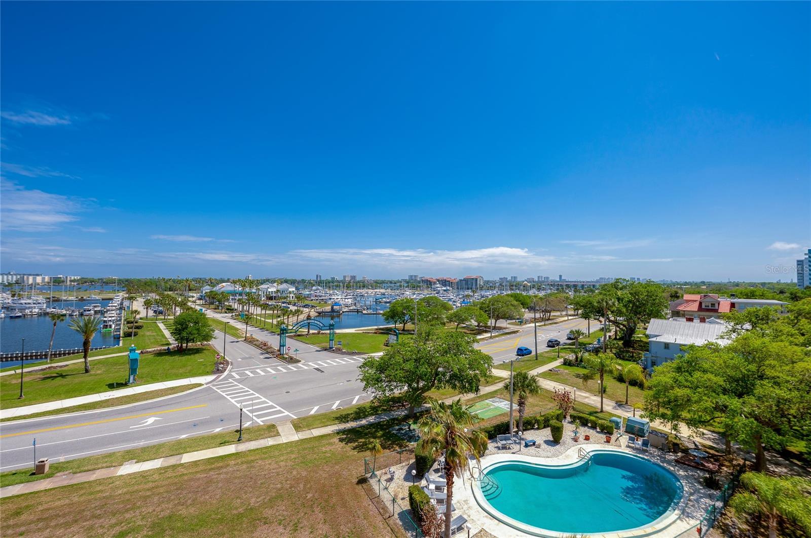 LANDMARK CONDO - Residential