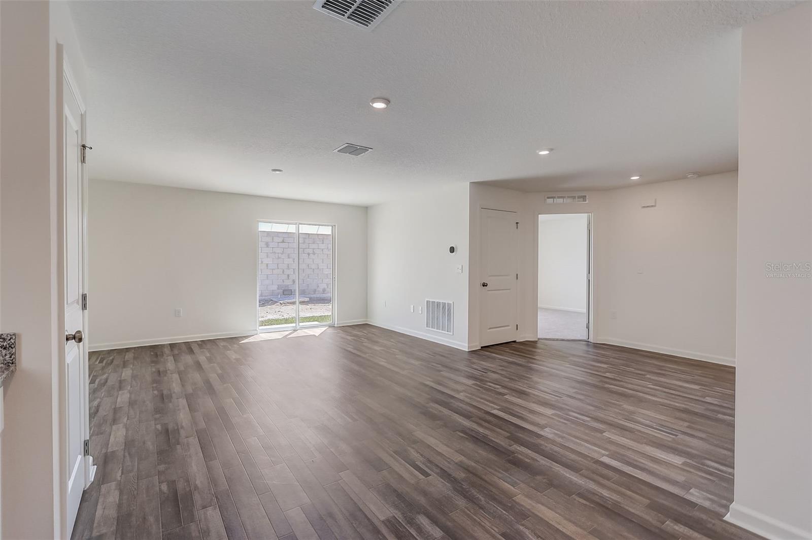 SUMTER VILLAS PHASE FIVE - Residential