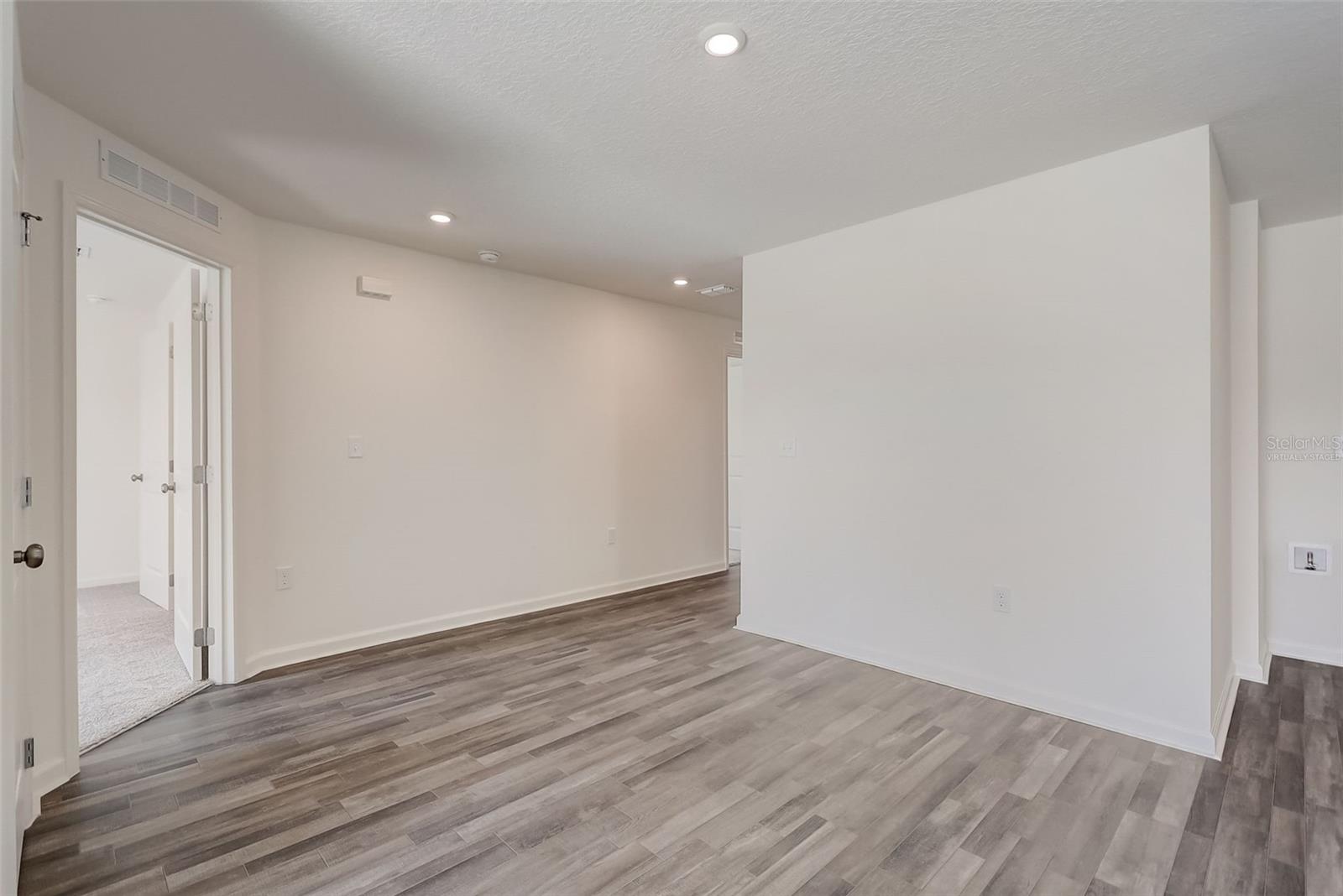 SUMTER VILLAS PHASE FIVE - Residential