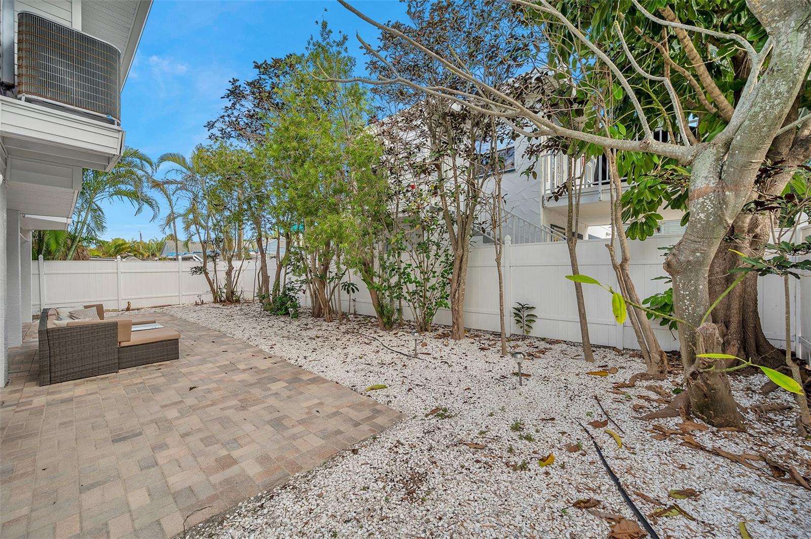 ST PETERSBURG BEACH REPLAT - Residential Lease