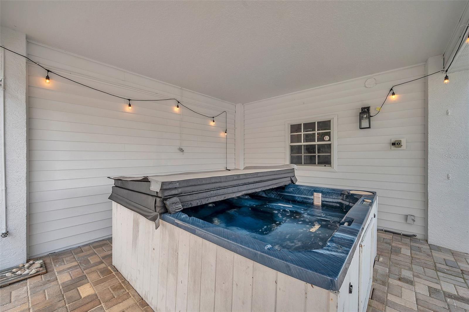 ST PETERSBURG BEACH REPLAT - Residential Lease