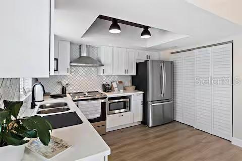 ST PETERSBURG BEACH REPLAT - Residential Lease