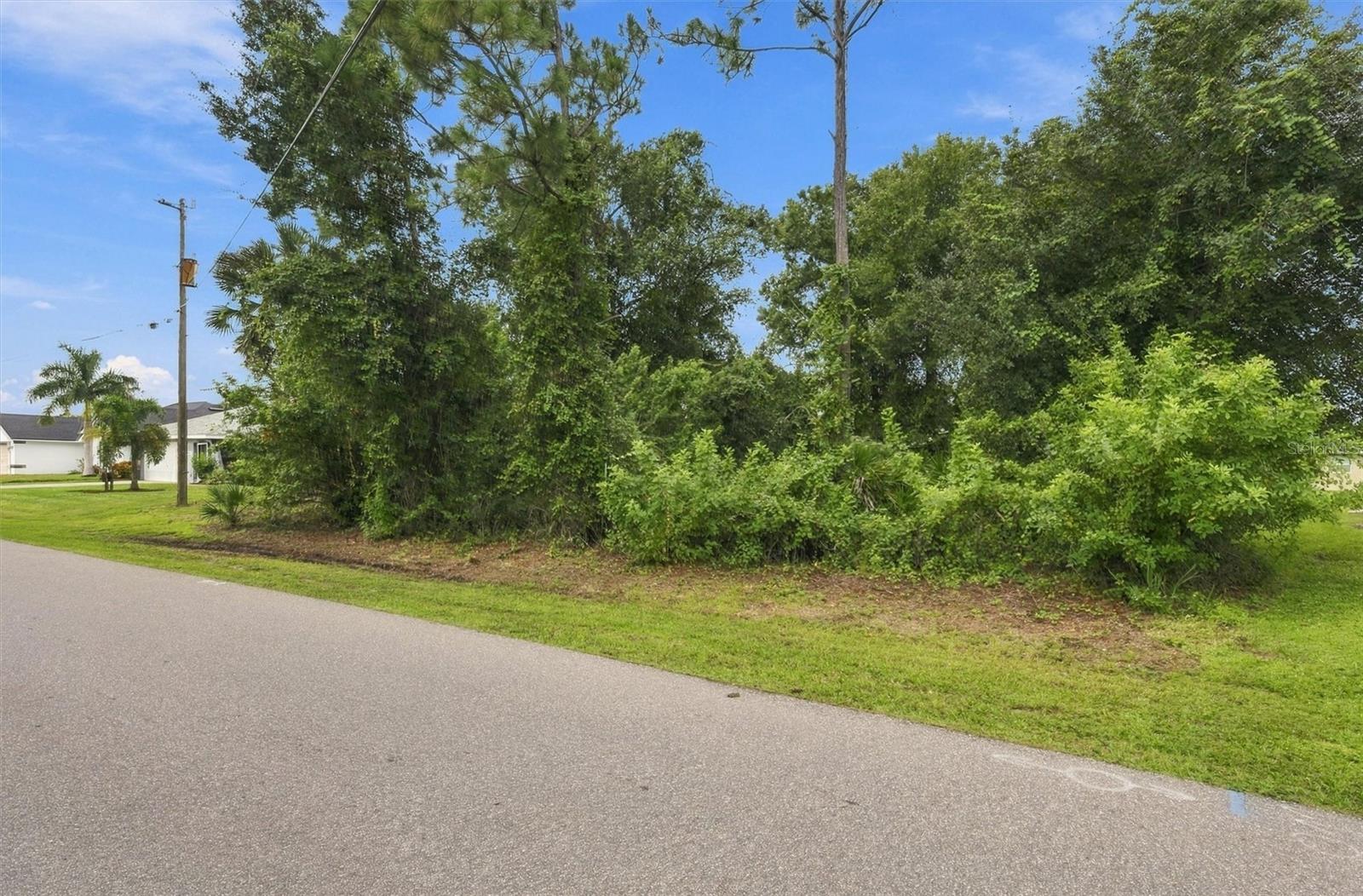 385 MALPELO AVENUE, PUNTA GORDA, FL, 33983 4 385 MALPELO AVENUE