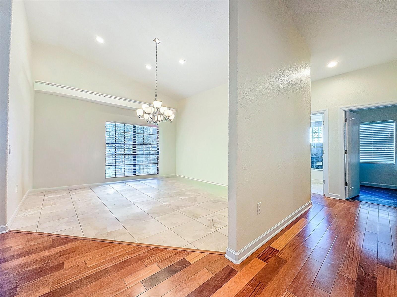 OZONA TRACE - Residential