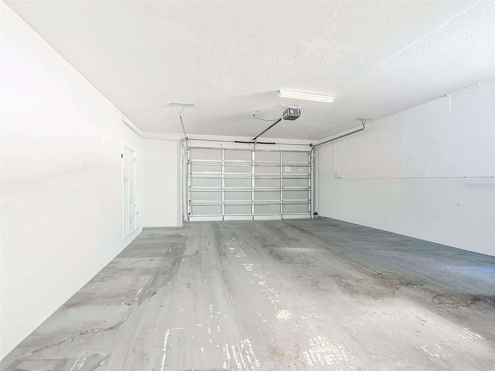 OZONA TRACE - Residential