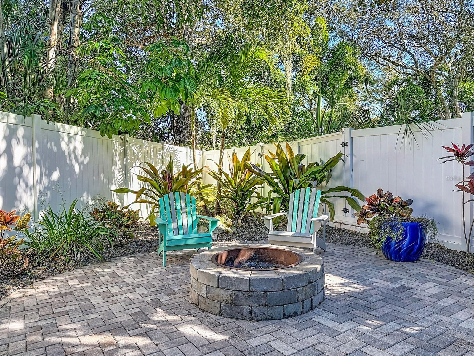 OZONA TRACE - Residential