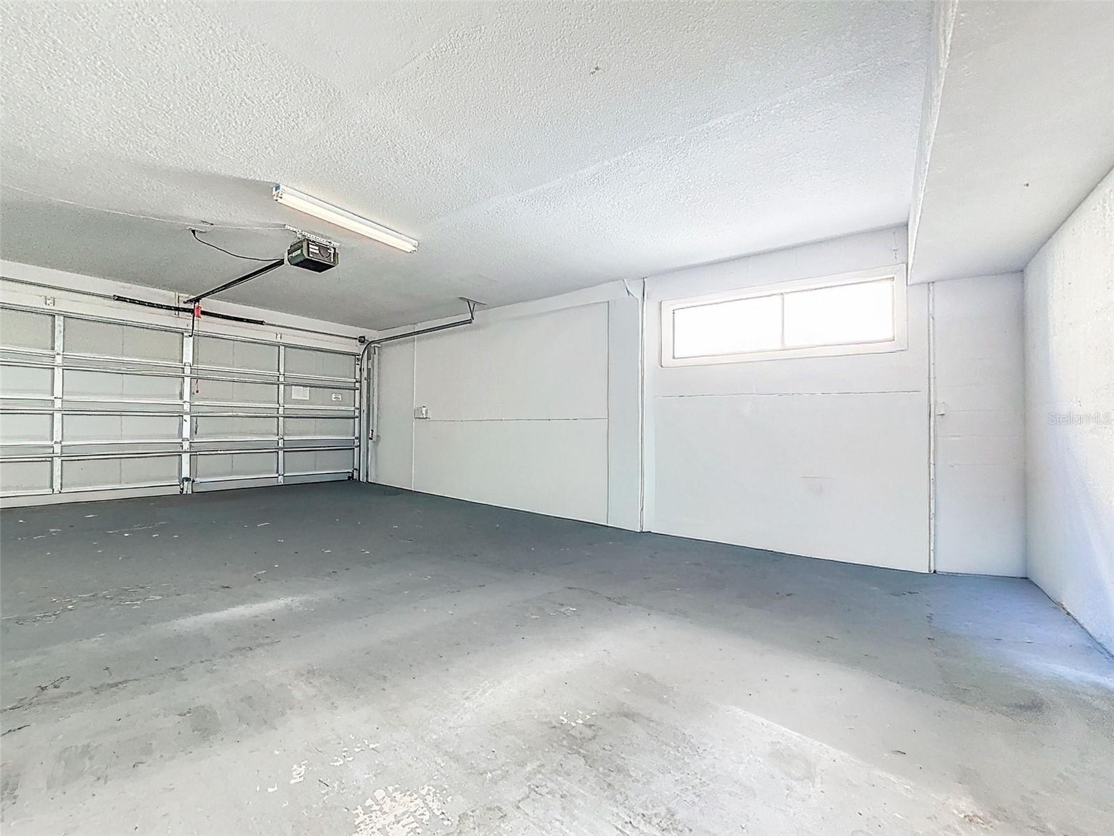 OZONA TRACE - Residential