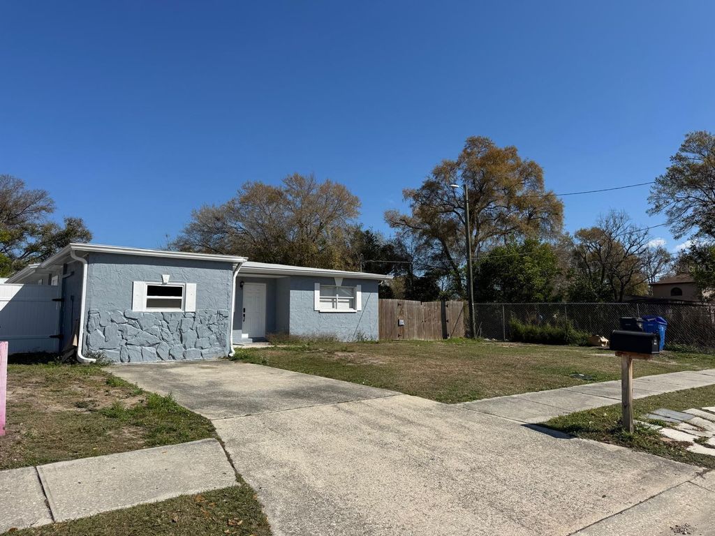 Photo of 8204 Dahlia Avenue, Tampa, FL 33619 (MLS # TB8485933)