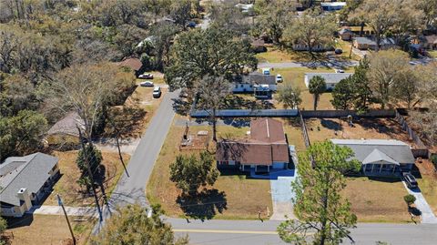 Tiny photo for 2400 NE 37th Street, Ocala, FL 34479 (MLS # OM720018)