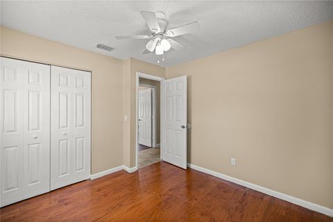 Tiny photo for 2400 NE 37th Street, Ocala, FL 34479 (MLS # OM720018)