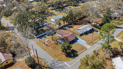 Tiny photo for 2400 NE 37th Street, Ocala, FL 34479 (MLS # OM720018)