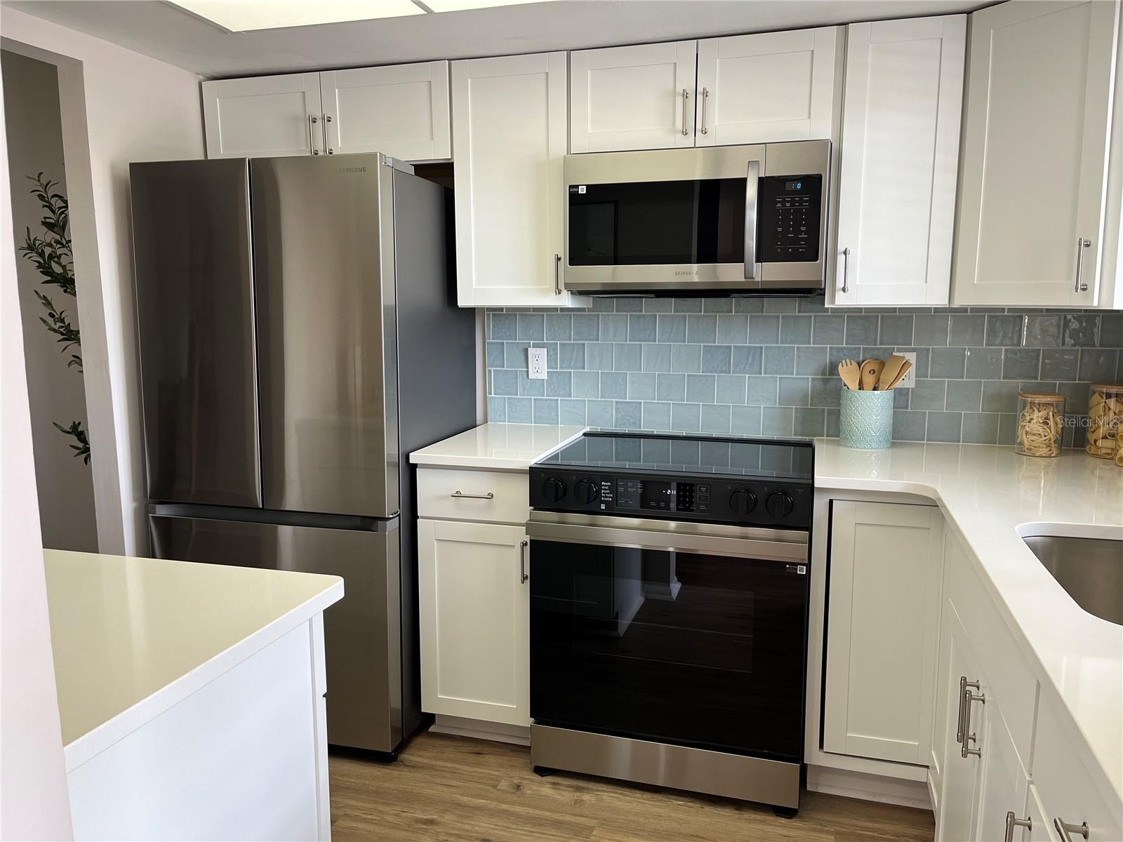 3600 LAKE BAYSHORE DRIVE BLD. K 221