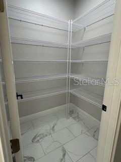 WALK IN WATER LAKE ESTATES PH 01 - Residential