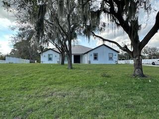WALK IN WATER LAKE ESTATES PH 01 - Residential