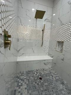 WALK IN WATER LAKE ESTATES PH 01 - Residential