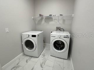 WALK IN WATER LAKE ESTATES PH 01 - Residential
