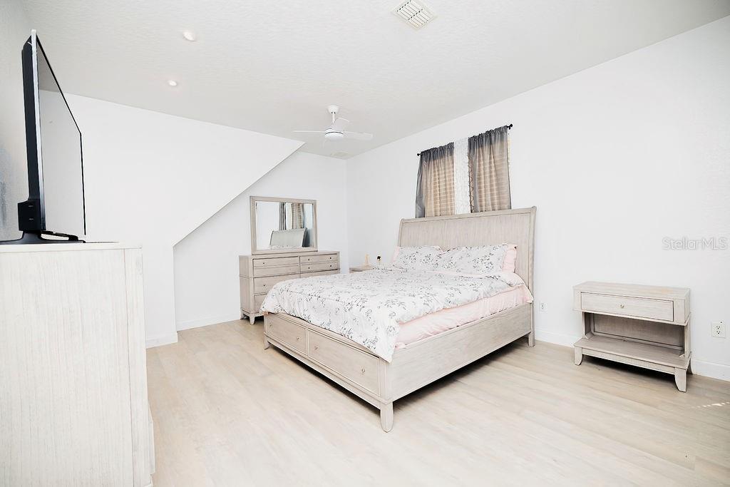 LAKE FOREST SEC 10A - Residential