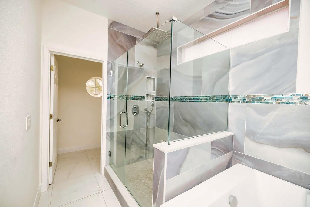 LAKE FOREST SEC 10A - Residential