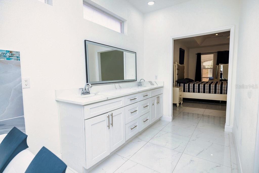 LAKE FOREST SEC 10A - Residential