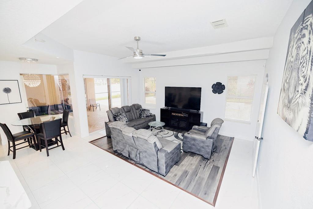 LAKE FOREST SEC 10A - Residential