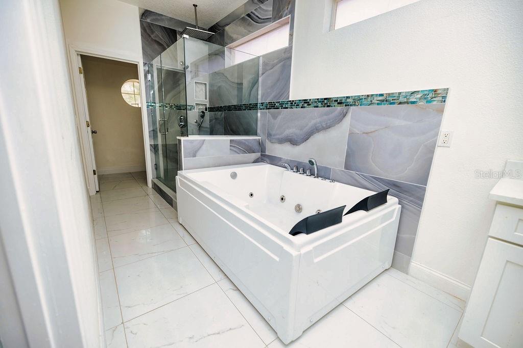 LAKE FOREST SEC 10A - Residential