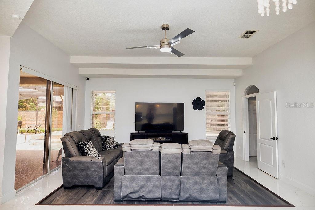 LAKE FOREST SEC 10A - Residential