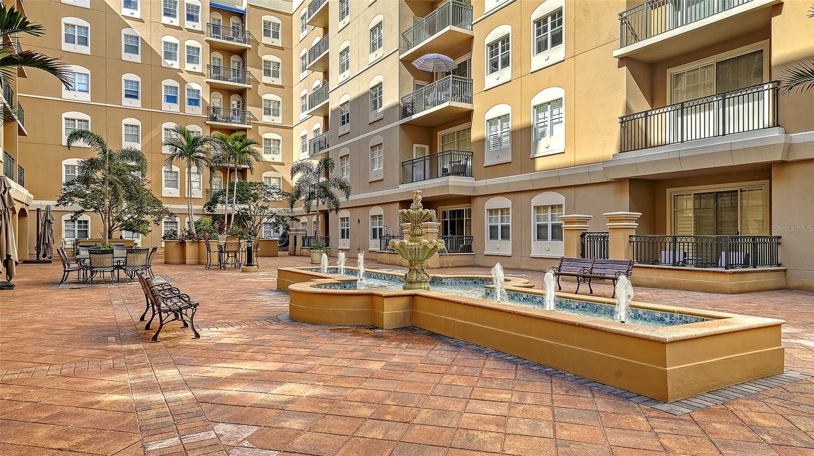 BROADWAY PROMENADE - Residential Lease