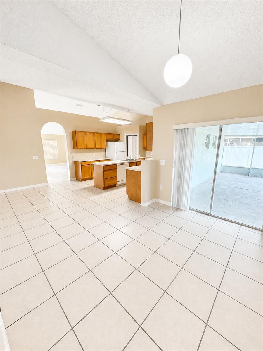 Casas a venda 3 - Jen Dantas 502 WOODLAND CREEK BOULEVARD